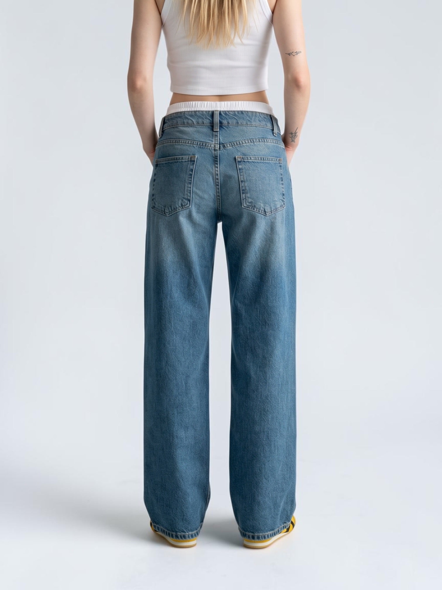 Low Waist Wide Leg – verwaschenes Blau