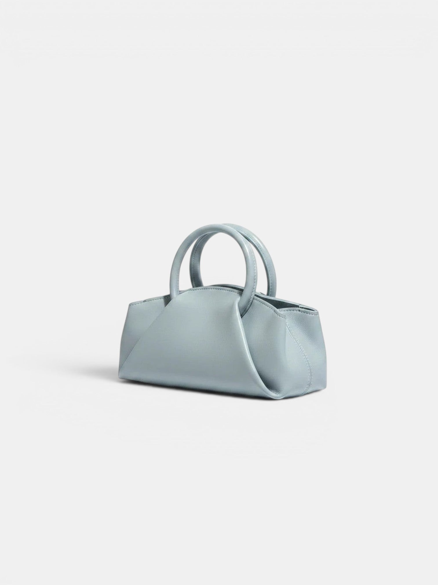 Brisconti Portofino Damen Handtasche aus hellblauem weichem Rindsleder mit elegantem Magnetverschluss