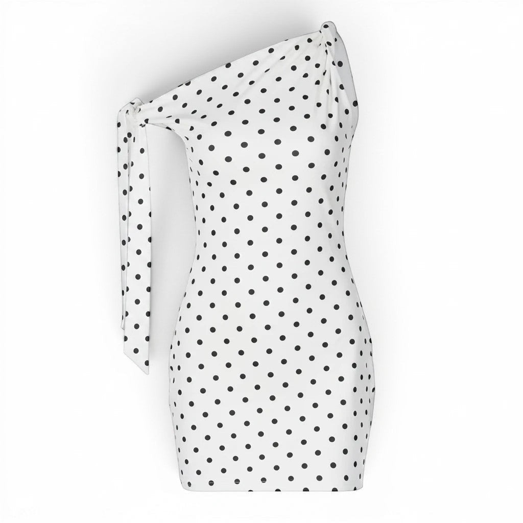 Brisconti Portofino ärmelloses Midikleid in Weiß mit schwarzen Polka-Dots, asymmetrischem Ausschnitt und Schleifendetail.