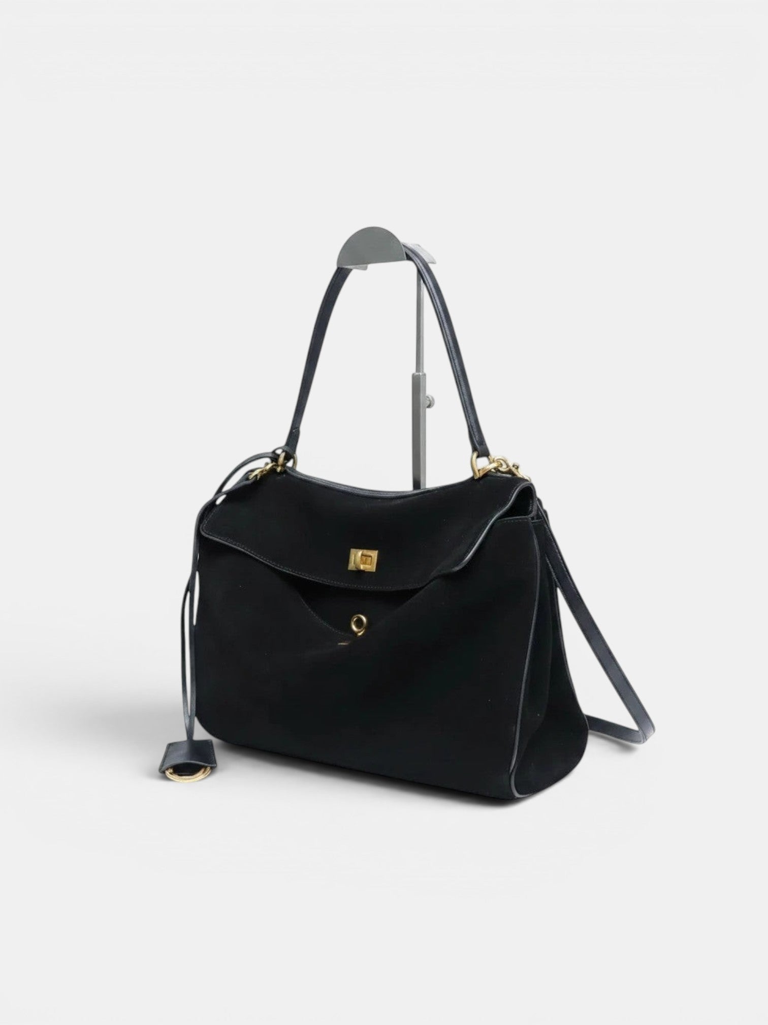 Brisconti Portofino Retro Schultertasche aus schwarzem mattem Leder mit eleganten Ziernähten und goldenem Verschluss