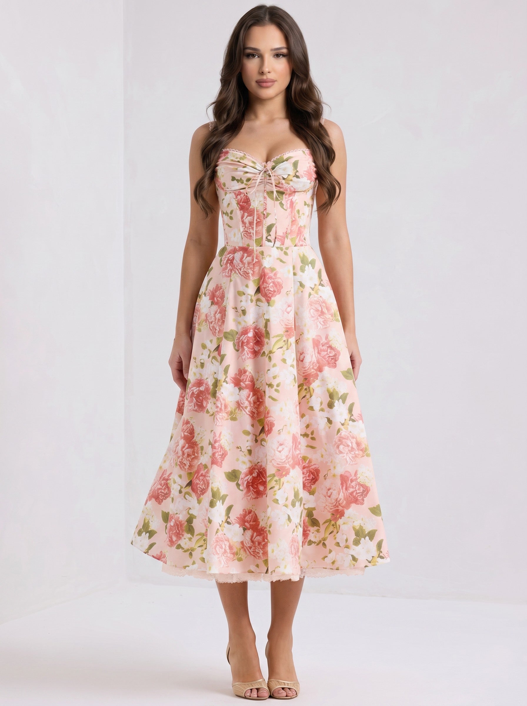 Brisconti Portofino Trägerkleid aus Viskose mit rosa Blumenmuster und figurbetontem Oberteil in Midi-Länge